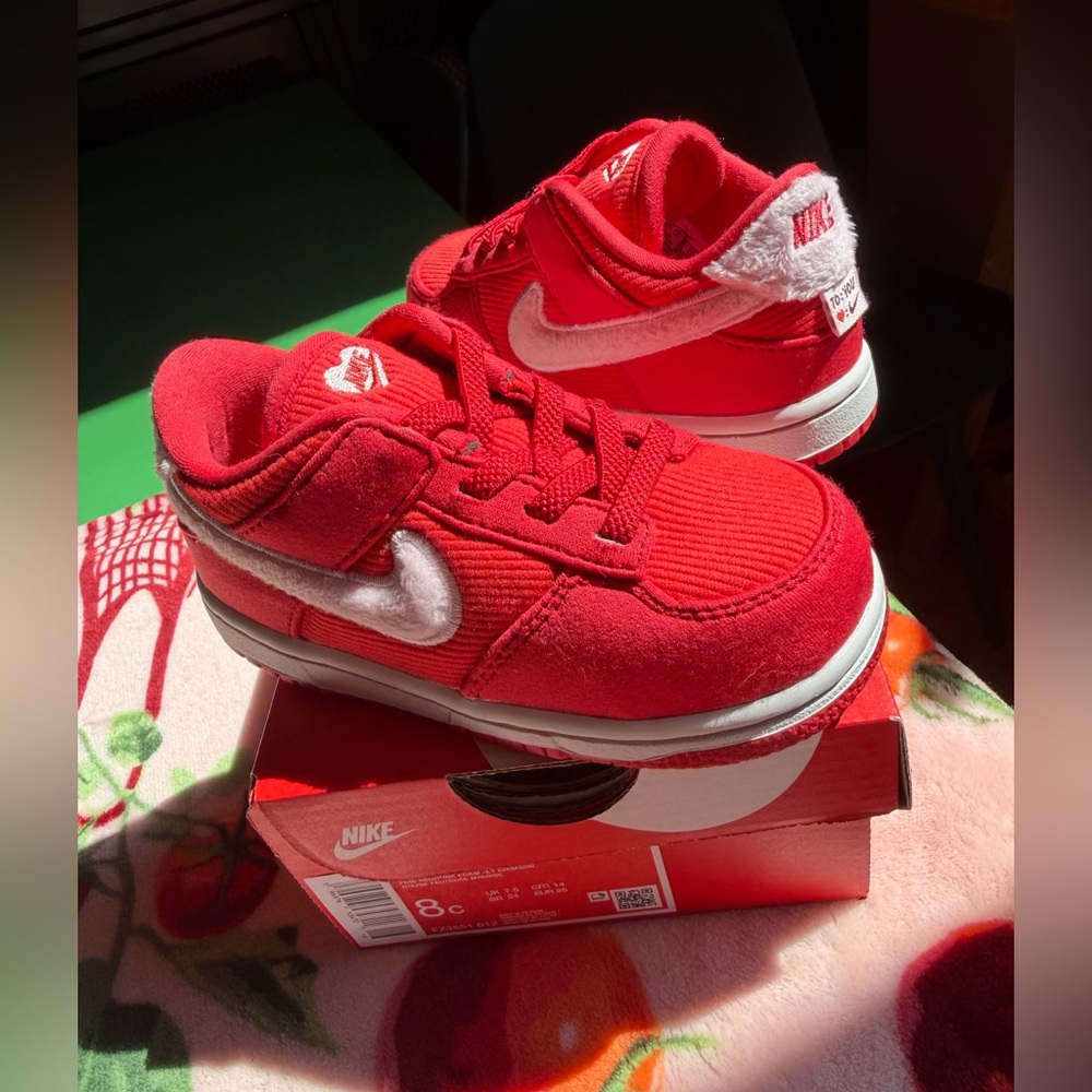 Nike Dunk Low TD Valentine's Day 2024 Red Pink Suede Sneakers Kids Shoes 8c 8 - Picture 4 of 10
